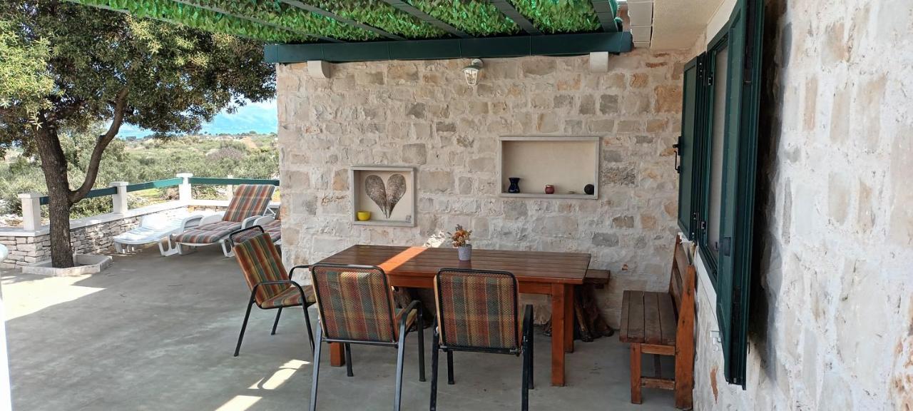 Villa Little Hill Postira Dış mekan fotoğraf