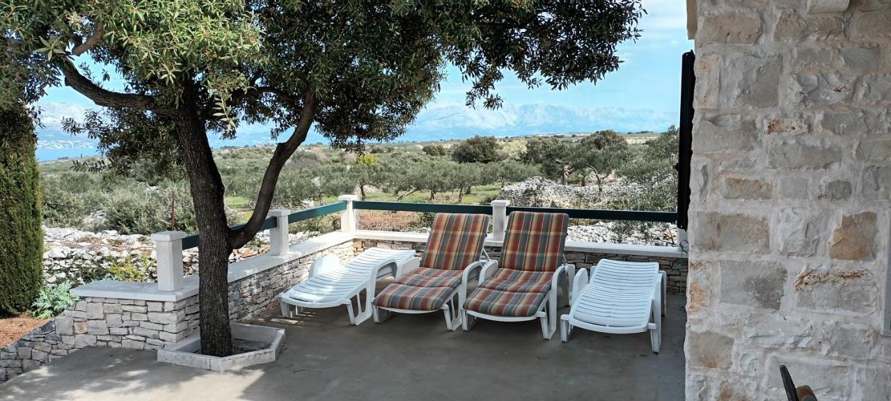 Villa Little Hill Postira Dış mekan fotoğraf
